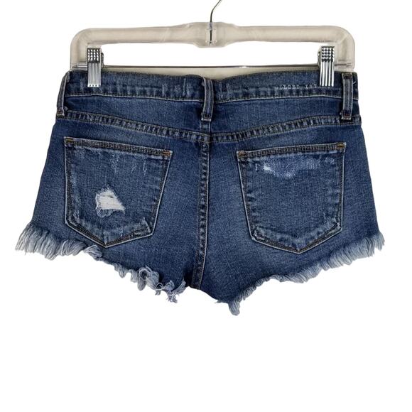 Giled Intent Whiskering Distressed Destroyed Frayed Hem Women's Shorts 25 - Picture 2 of 6